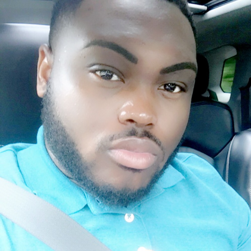 Meet your Posher, Dee